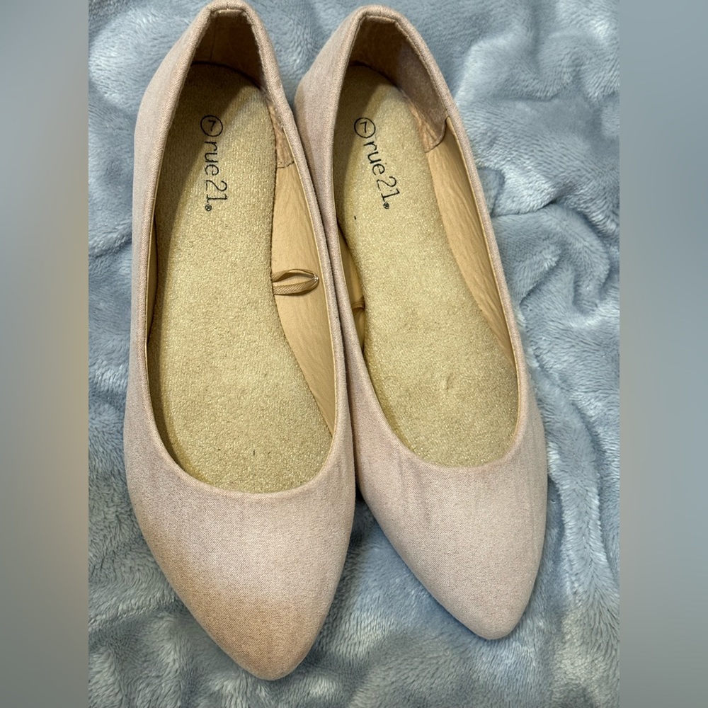 RUE21 - NUDE FLATS - SIZE 7 - SUEDE FEEL - NWOT